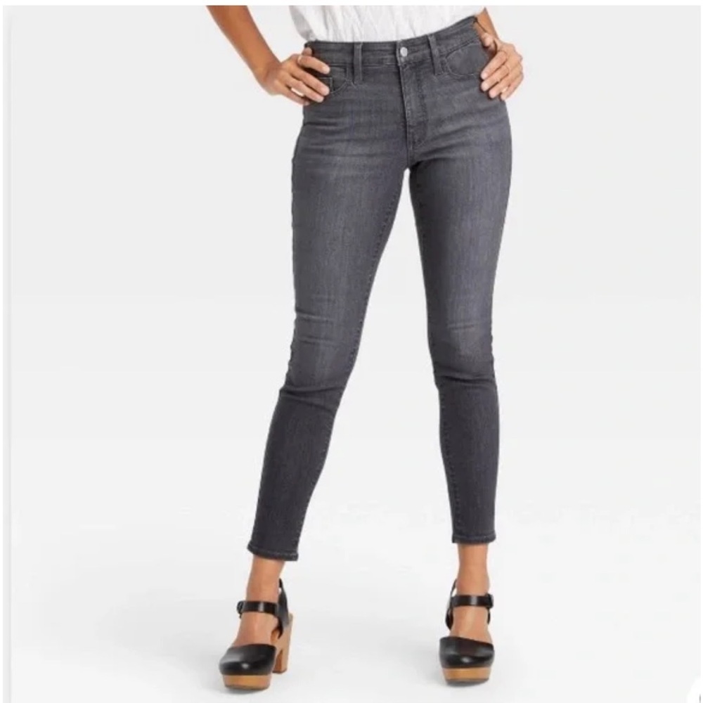 UNIVERSAL THREAD High Rise Skinny Vintage Denim Jeans With Pockets Size 14 NEW